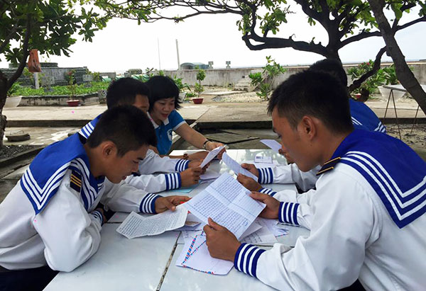 &quot;Ai cũng tiếc tuổi 20 thì còn chi Tổ quốc&quot;