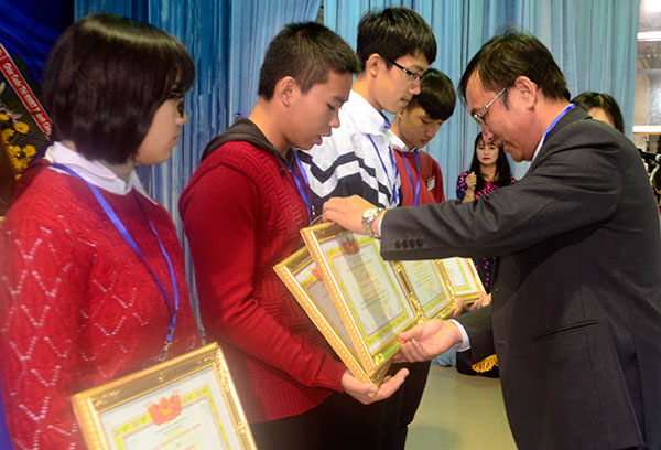 9 dự án được chọn tham dự cuộc thi Khoa học kỹ thuật dành cho học sinh trung học cấp quốc gia