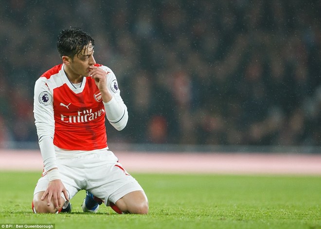 Kết quả: Hàng loạt bất ngờ đã xảy ra ở vòng 23 Premier League