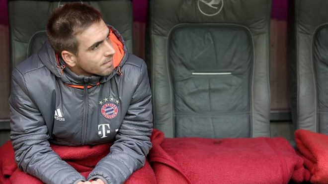 Philipp Lahm phải ngồi 77 phút trên băng dự bị trong trận đấu thứ 500 của mình. (Nguồn: Bild)