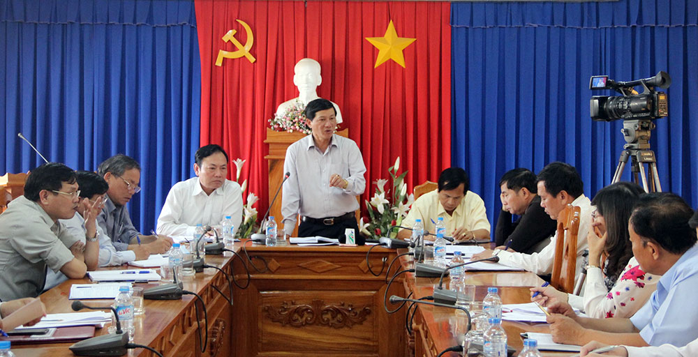 Cần quyết liệt chỉ đạo trong nhiệm vụ xây dựng hệ thống chính trị và xây dựng NTM