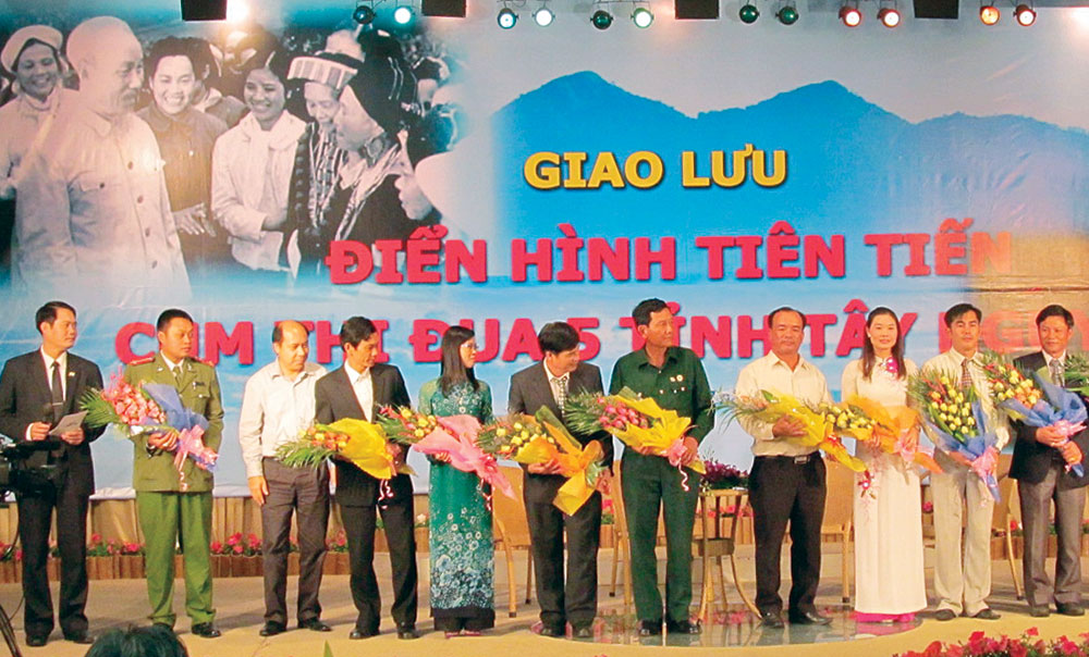 Xuất hiện nhiều điển hình tiêu biểu trong phong trào thi đua yêu nước