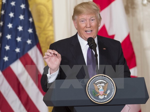 Ông Donald Trump đã làm được gì trong tháng cầm quyền đầu tiên