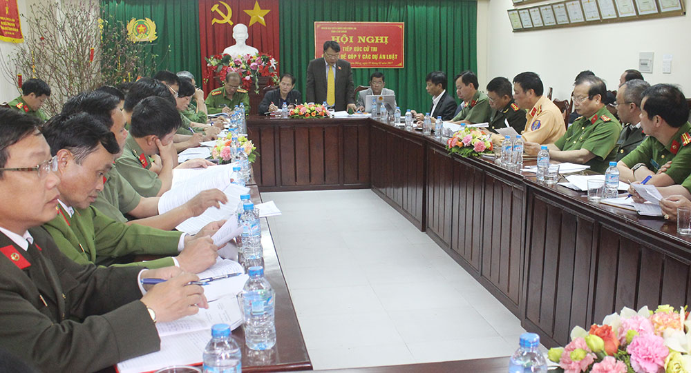 Đại biểu Quốc hội tiếp xúc cử tri chuyên đề