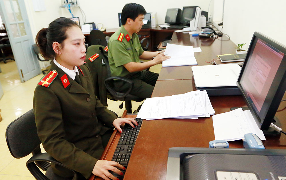 Dấu ấn cải cách hành chính trong khai báo tạm trú qua mạng