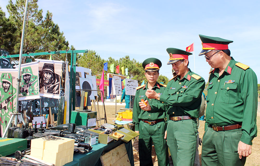Tổ chức Lễ ra quân huấn luyện năm 2017