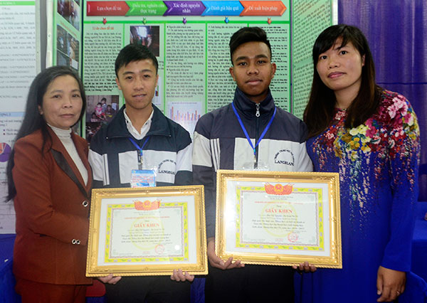 Học trò trường huyện say mê nghiên cứu khoa học