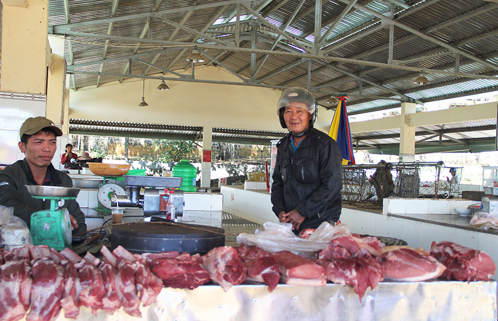 Lãng phí chợ tiền tỷ