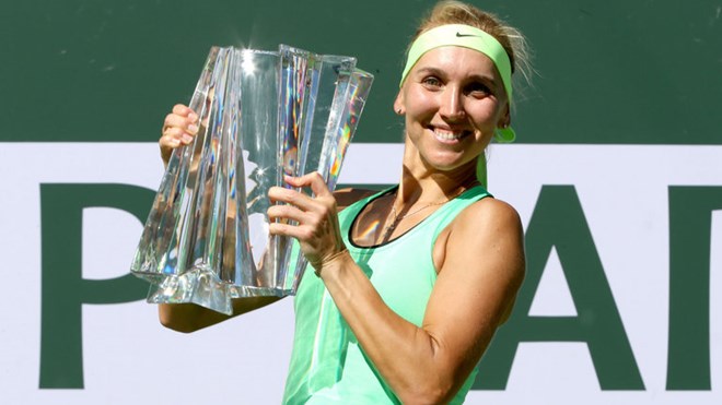 Ngược dòng ngoạn mục, Elena Vesnina nâng cúp Indian Wells