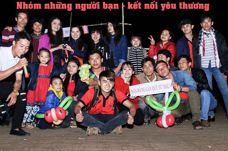Những người bạn kết nối yêu thương