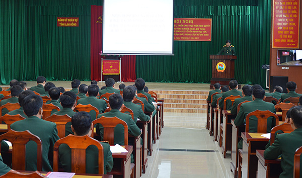 Tăng cường vai trò nêu gương của cán bộ, đảng viên