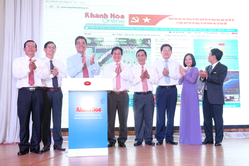 Ra mắt báo Khánh Hòa điện tử
