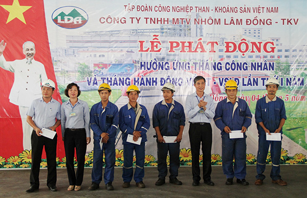 Hướng tới chăm lo, bảo vệ tốt lực lượng lao động