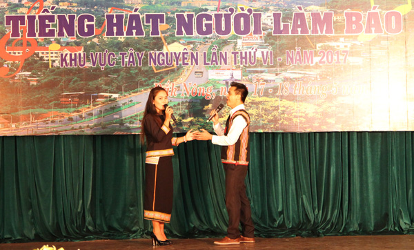 Tiết mục ca ngợi vẻ đẹp con người và mảnh đất Tây Nguyên