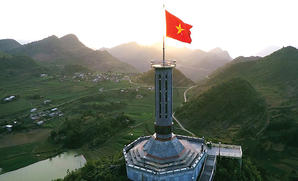 Cột cờ Lũng Cú. Ảnh: Internet