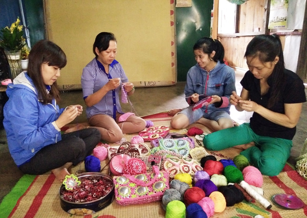 Phụ nữ Bình Thạnh - điển hình trong các phong trào thi đua