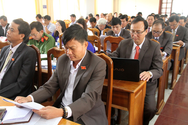 Dành nhiều thời gian chất vấn những vấn đề cử tri quan tâm