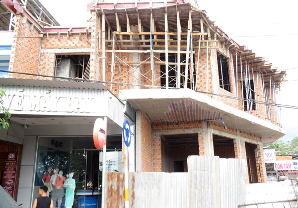 Lừa đảo chiếm đoạt tài sản từ sự vi phạm luật tố tụng