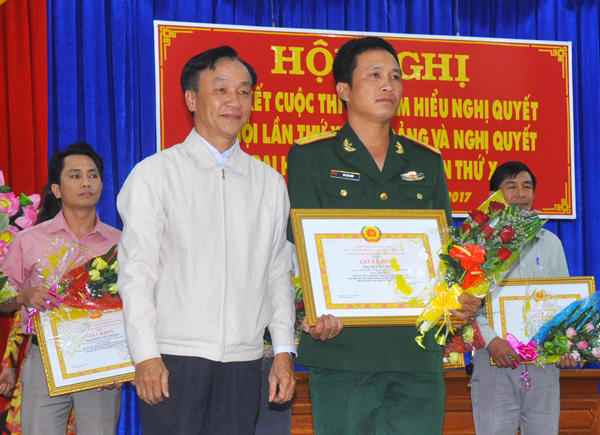 Cuộc thi tạo nên đợt sinh hoạt chính trị sâu rộng