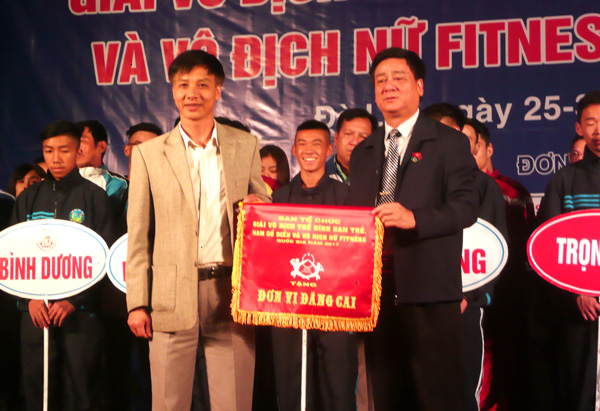 Trên 110 VĐV tham dự Giải vô địch thể hình nam trẻ, nam cổ điển và vô địch nữ Fitness quốc gia năm 2017 tại Đà Lạt