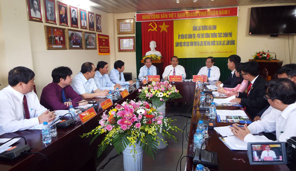 Toàn cảnh buổi làm việc