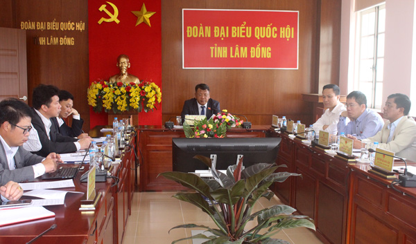 Đại biểu chất vấn nhiều vấn đề bất cập trong quy hoạch, phát triển đô thị