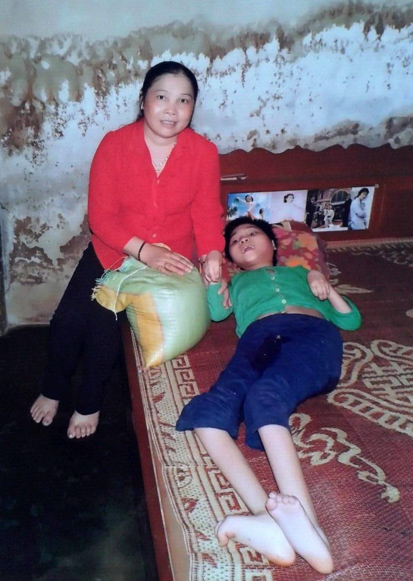 Em Ka Linh rất cần sự sẻ chia của cộng đồng