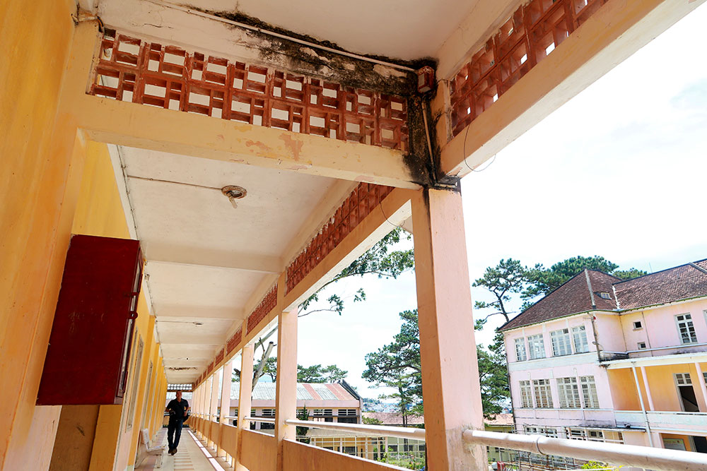 Nỗi lo sau tiếng trống khai trường