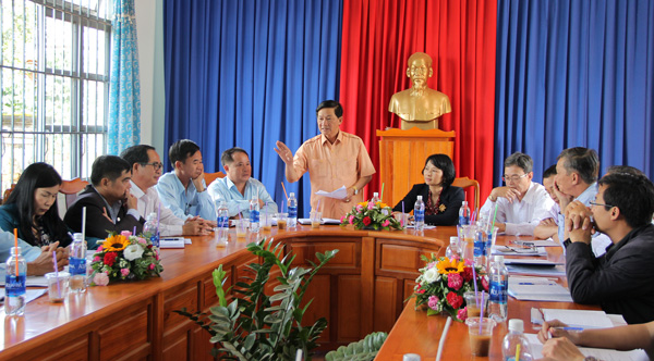 Đổi mới phương thức lãnh đạo của Đảng phù hợp với tình hình thực tế của địa phương