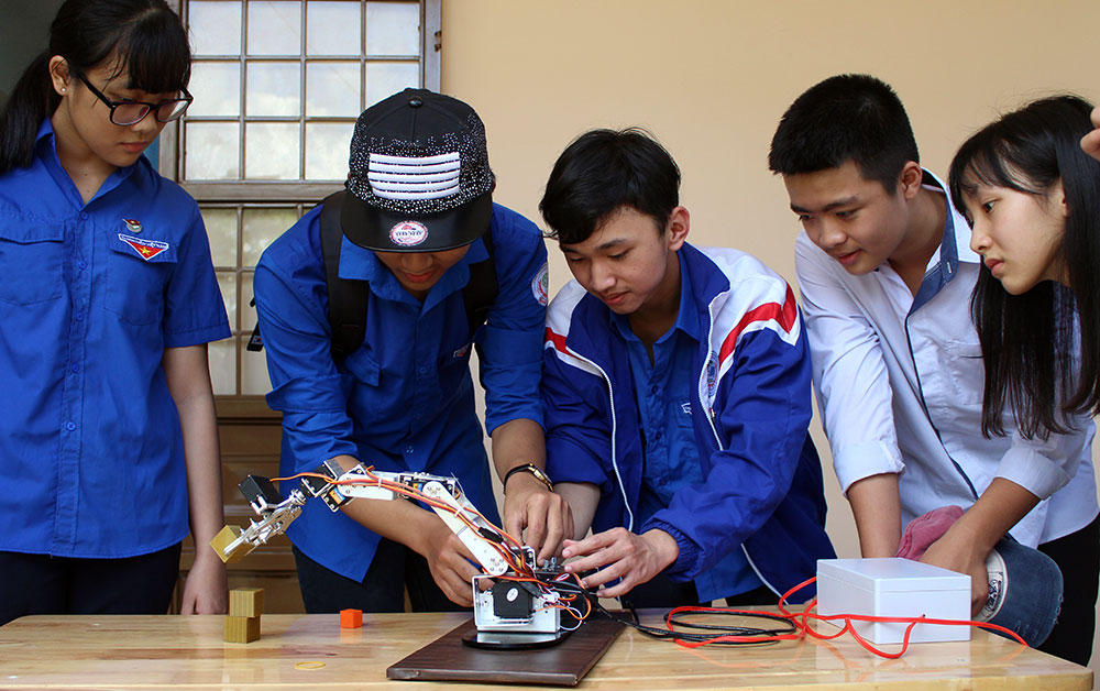 Ðiểm sáng giáo dục mũi nhọn