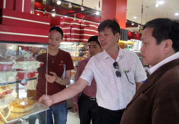 Kiểm tra an toàn thực phẩm bánh Trung thu