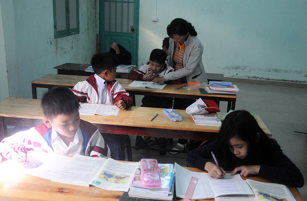 Cho em con chữ đầu đời