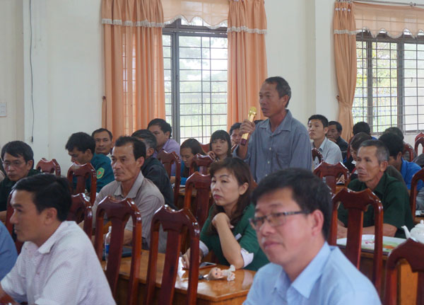 Cử tri xã Lộc Tân kiến nghị với Đoàn ĐBQH