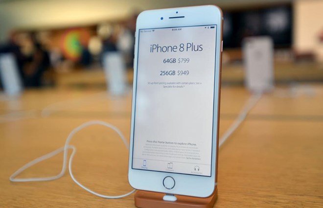 Apple cương quyết nói không với yêu cầu kích hoạt radio trong iPhone