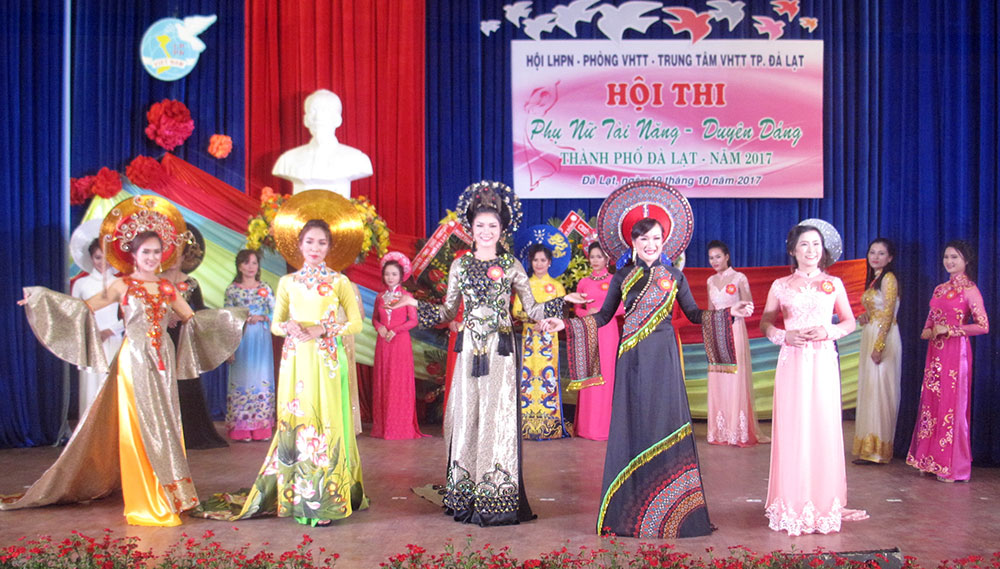 Phụ nữ Ðà Lạt tài năng, duyên dáng
