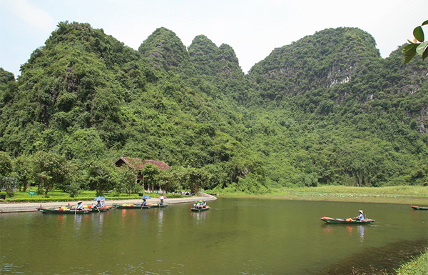 Đường dẫn vào phim trường Kong