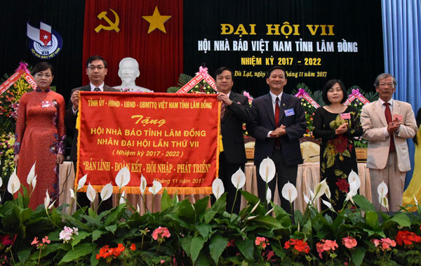 Những người làm báo phải là lực lượng xung kích trên mặt trận tư tưởng- văn hóa