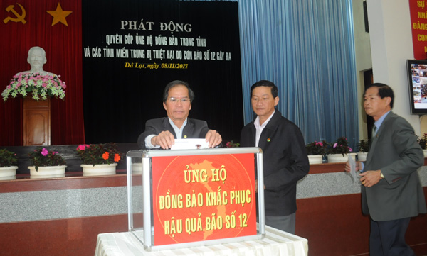 Phát động ủng hộ đồng bào bị thiệt hại do bão số 12 gây ra