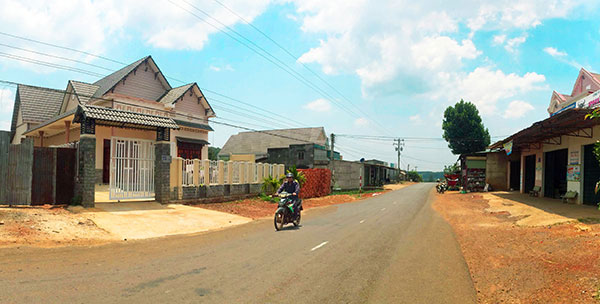 Thưởng công trình phúc lợi cho 18 xã nông thôn mới