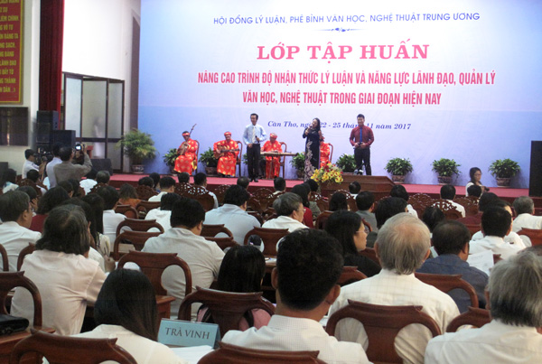 Học viên về dự lớp tập huấn