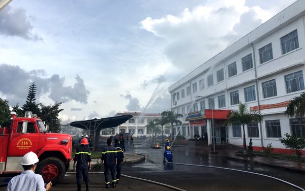 Diễn tập phòng cháy, chữa cháy tại Nhà máy Alumin