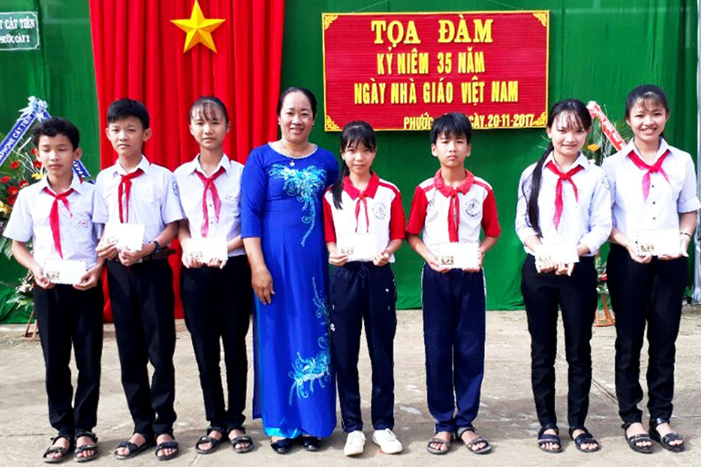Yêu học sinh như yêu con...