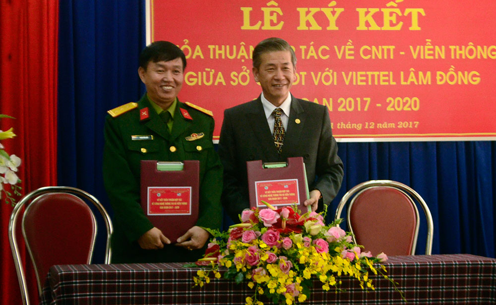 Hợp tác về công nghệ thông tin, viễn thông giữa Sở GDĐT và Viettel Lâm Đồng