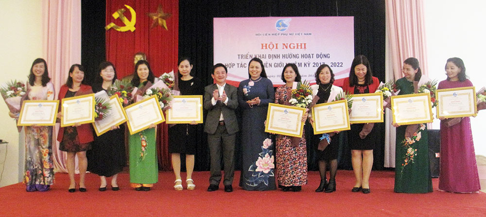 Trung ương hội LHPN VN định hướng hợp tác qua biên giới giai đoạn 2017 - 2022