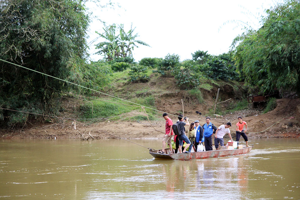 "Cõng" phim về buôn