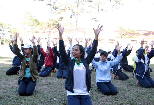 "Diễn viên không chuyên" chuẩn bị cho đêm khai mạc Festival Hoa