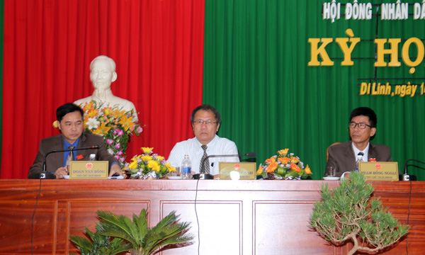 Chủ tọa kỳ họp