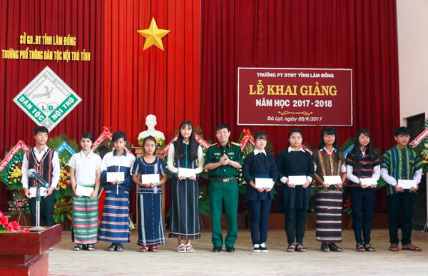 Kinh doanh gắn liền với trách nhiệm xã hội