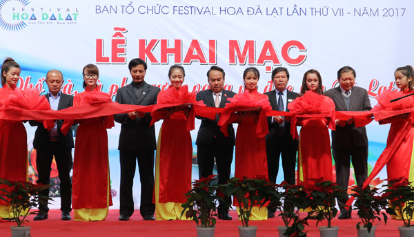 Khai mạc Phố trà  - Cà phê - Rượu vang  và Đặc sản Đà Lạt, Lâm Đồng
