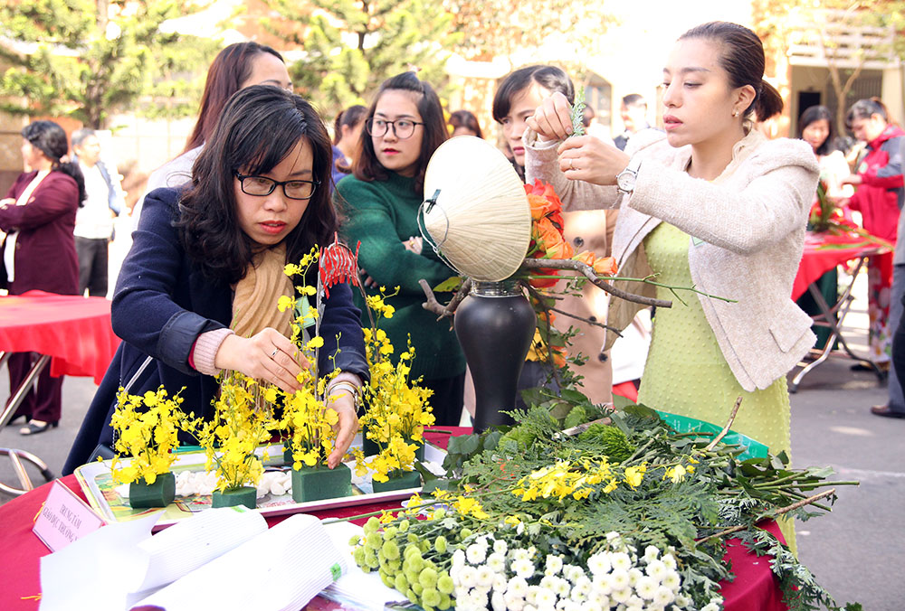 Hội thi cắm hoa nghệ thuật chào mừng Festival hoa Đà Lạt lần thứ 7